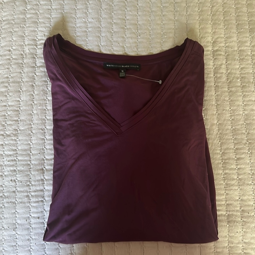 White House Black Market Long sleeve short, never worn, size medium